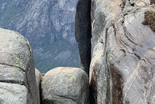 Kjeragbolten Guided Day Hike from Stavanger